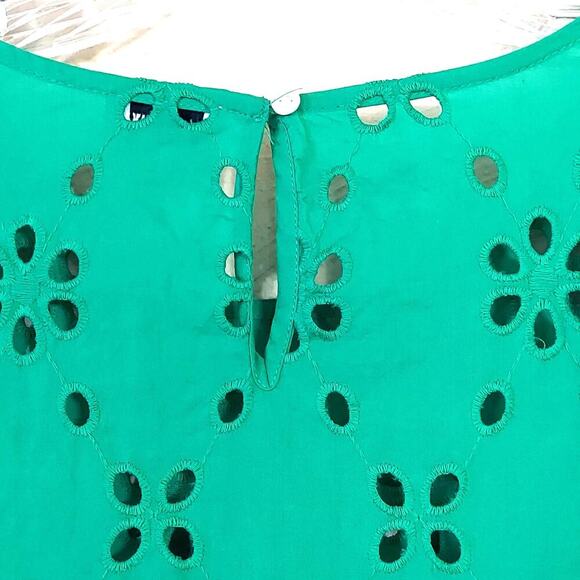 ☆☆SOLD☆☆ J. Crew Kelly Green Eyelet Tiered Popover Long Sleeve Baby Doll Top - Picture 4 of 6